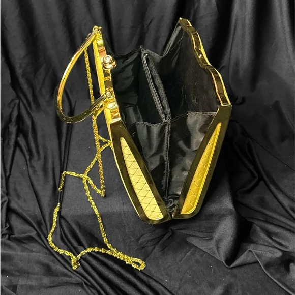 Joymax Vintage Gold Jewel Embellished with Rhinestone Kiss Clasp Purse Hand Bag - Picture 5 of 12